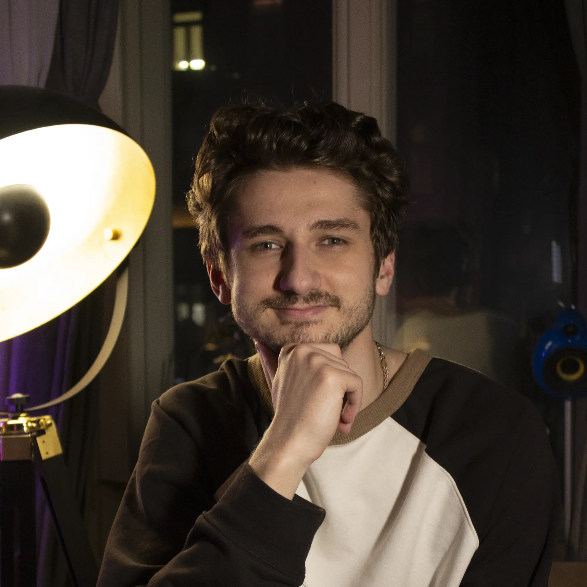 Porträt von Tony Bourdin